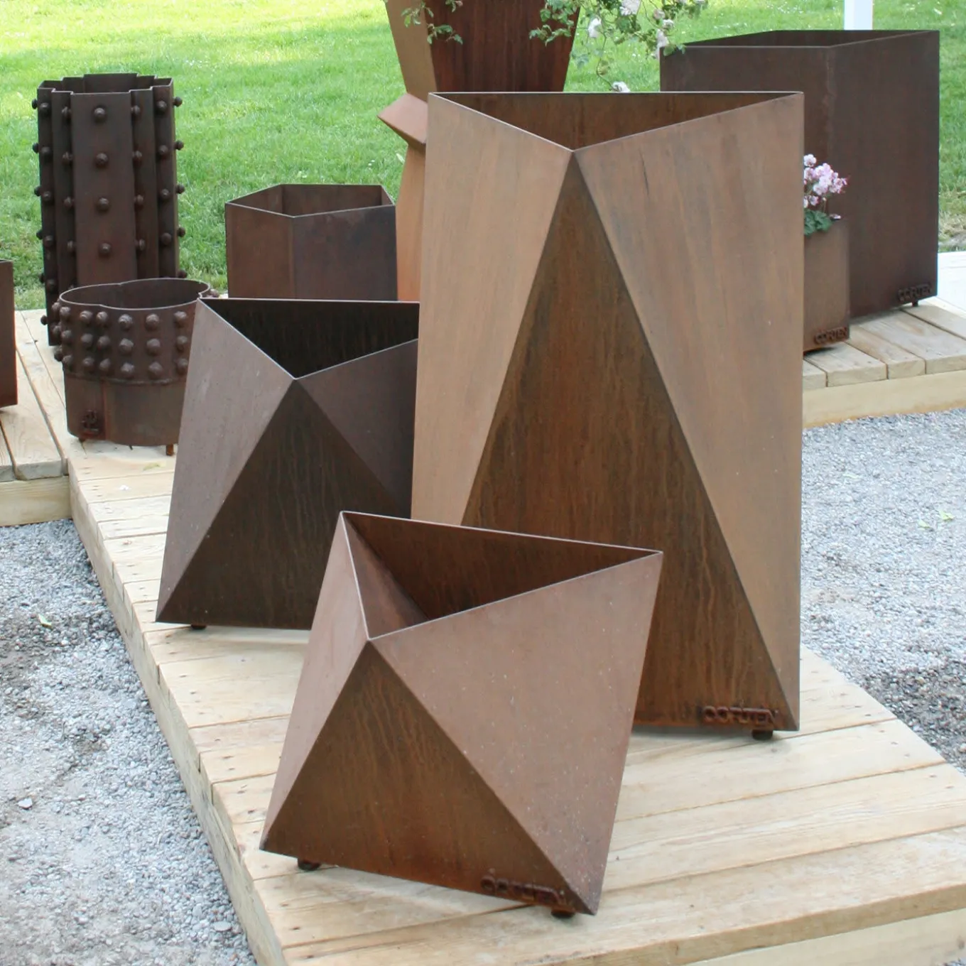 97 Portavaso in acciaio corten