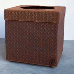 83 Portavaso in ferro