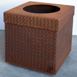 83 Portavaso in ferro