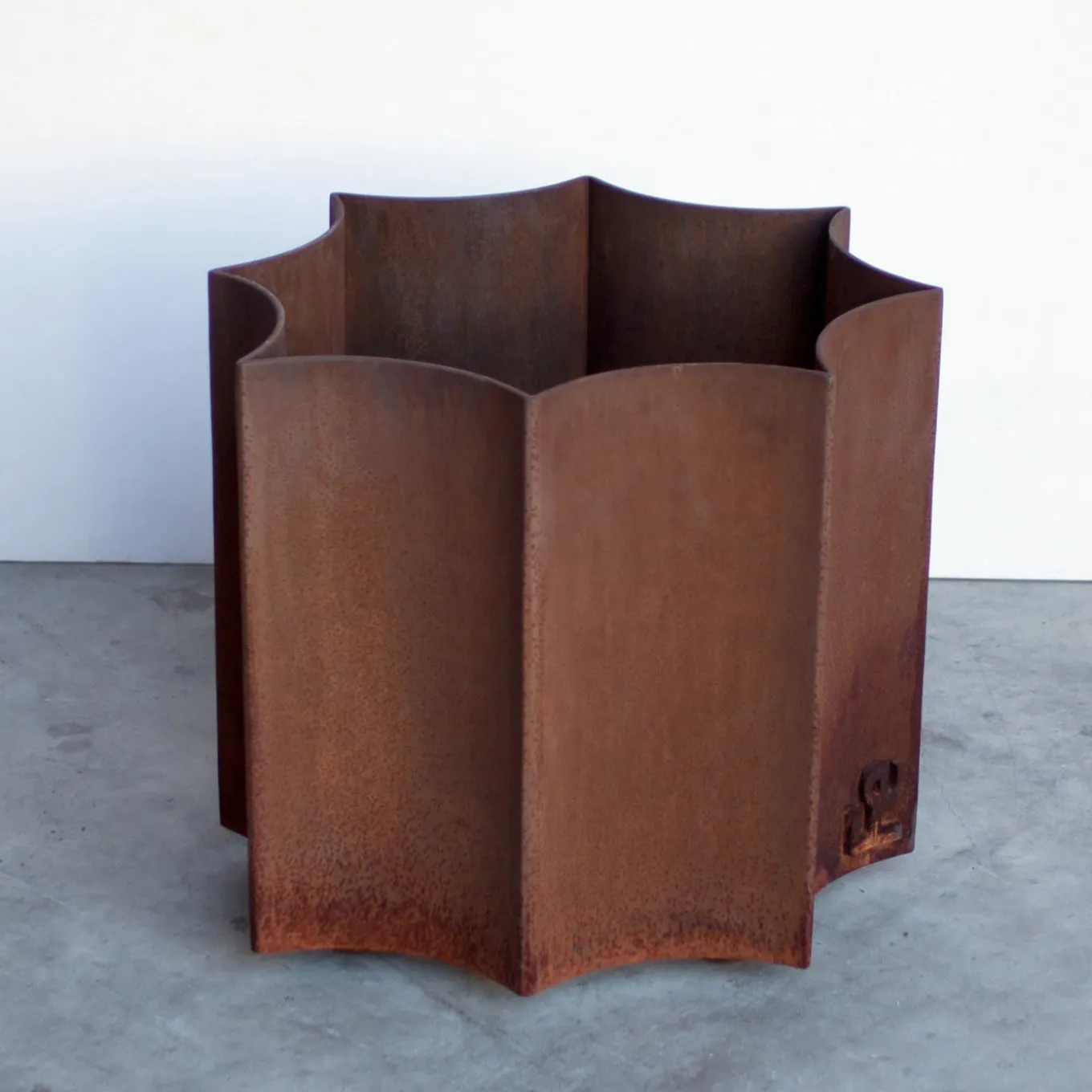 41 Portavaso in ferro