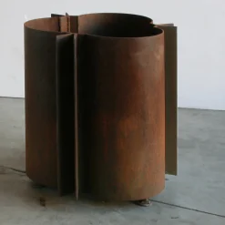 59 Portavaso in ferro