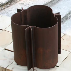 59 Portavaso in ferro