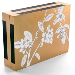 Ape dell'Atelier Casarialto in una scatola Sky dorata di Stefania Dei Rossi