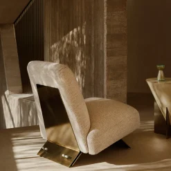 Aries Poltrona in Tessuto Bianco e Metallo Satinato Oro