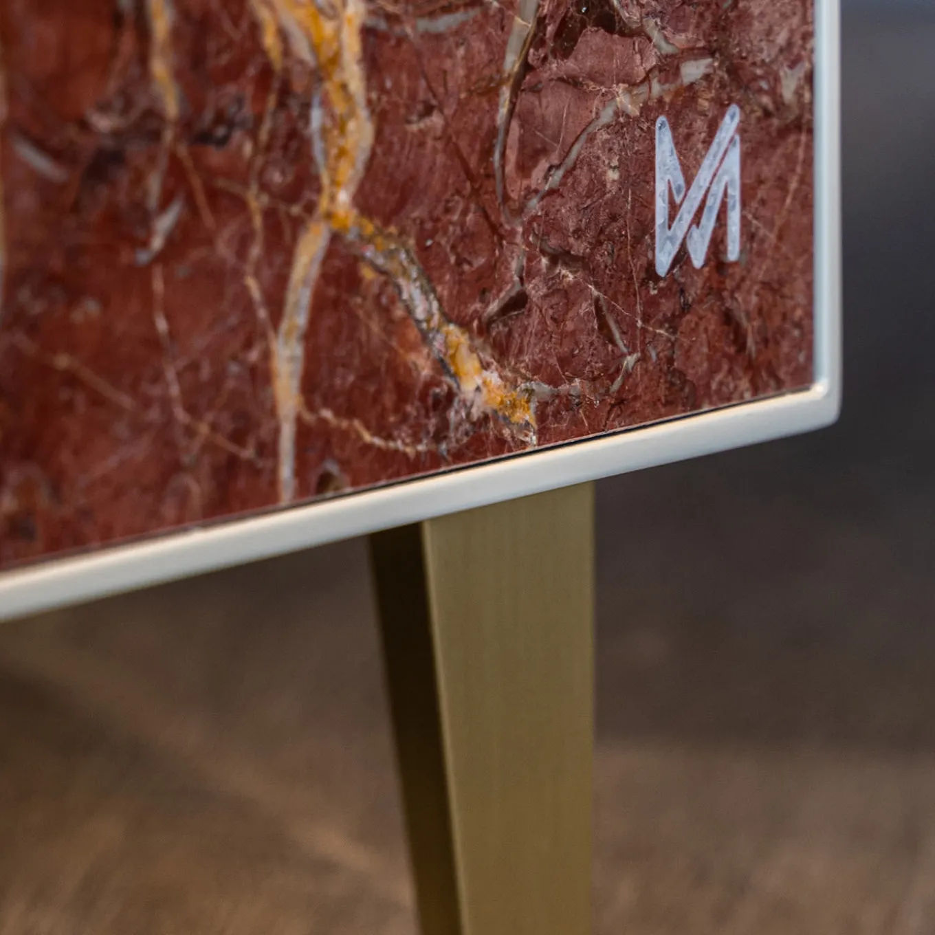 Armadietto basso rosa Marble Esplosione