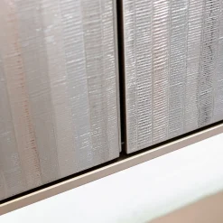 Armadio in Oro Rosa con Ripiani in Vetro