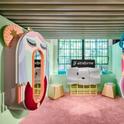 Armadio policromo Mata