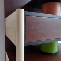 Armadio Totem con cassetti di Pietro Meccani