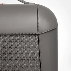 Bagaglio a mano grigio