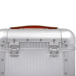 Bank Vanity in Moonlight Silver di Marc Sadler