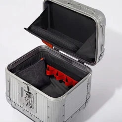 Bank Vanity in Moonlight Silver di Marc Sadler