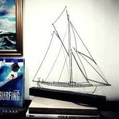 Barca a vela Saint Tropez in metallo