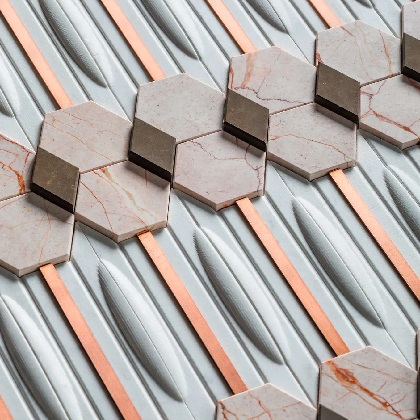 Bassorilievo Byzas di Elena Salmistraro