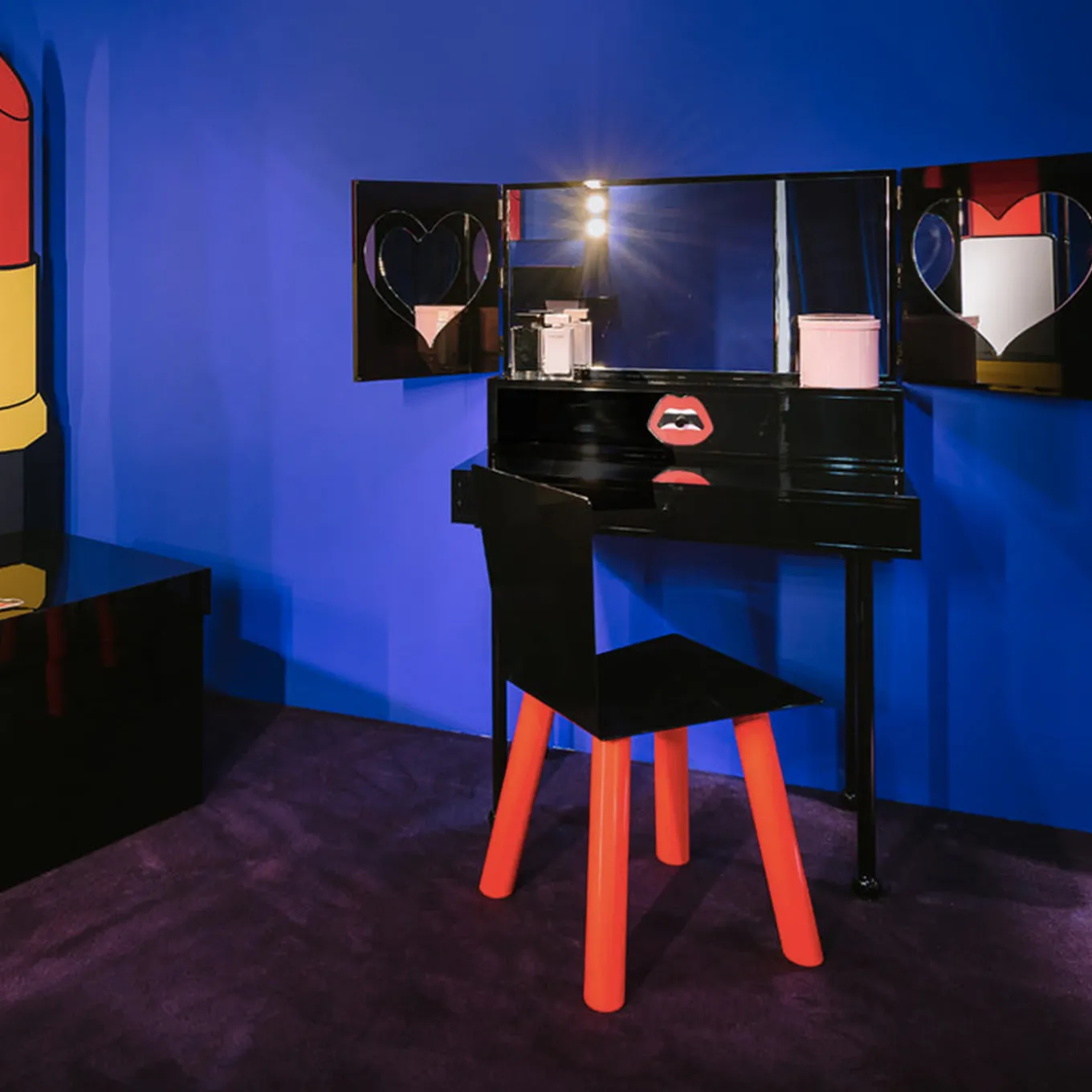 Bette Davies Eyes Vanity Desk Di Yazbukey