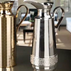 Brocca d'argento per bevande