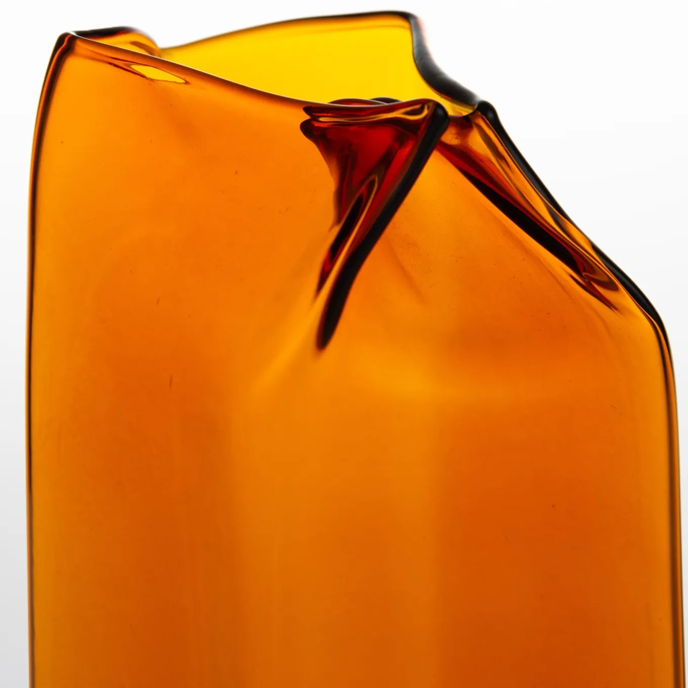 Brocca in vetro ambrato Bricco