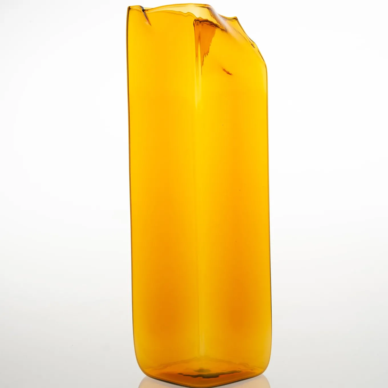 Brocca in vetro ambrato Bricco