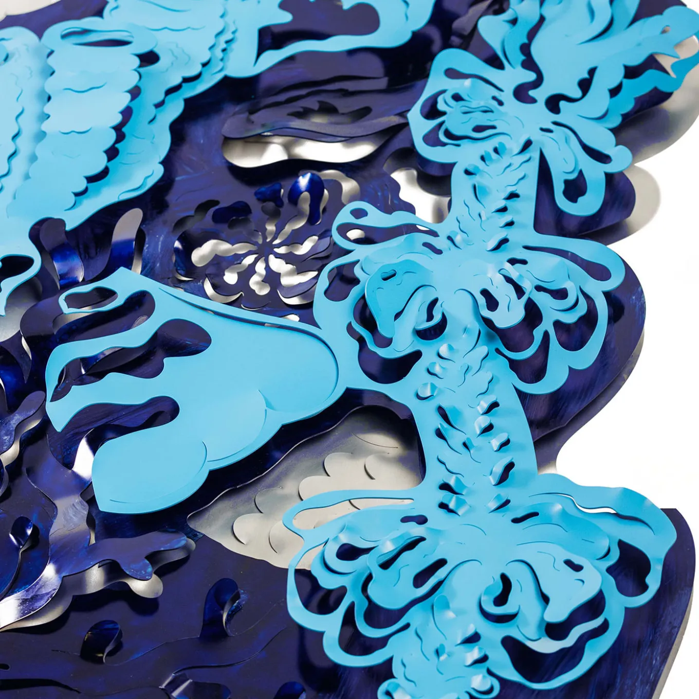 Caelum Stellans Blu Di Prussia Scultura da parete di Matteo Cibic