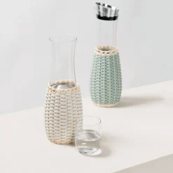 Caraffa Dijon in pelle bianca e rattan
