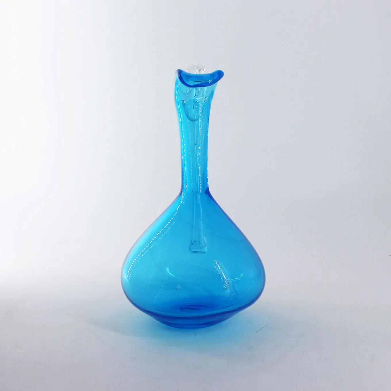 Caraffa in vetro di Murano color acquamarina