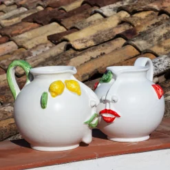 Carmelina Venditrice ambulante di fichi d'India Brocca