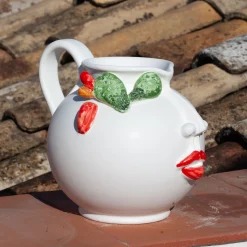 Carmelina Venditrice ambulante di fichi d'India Brocca