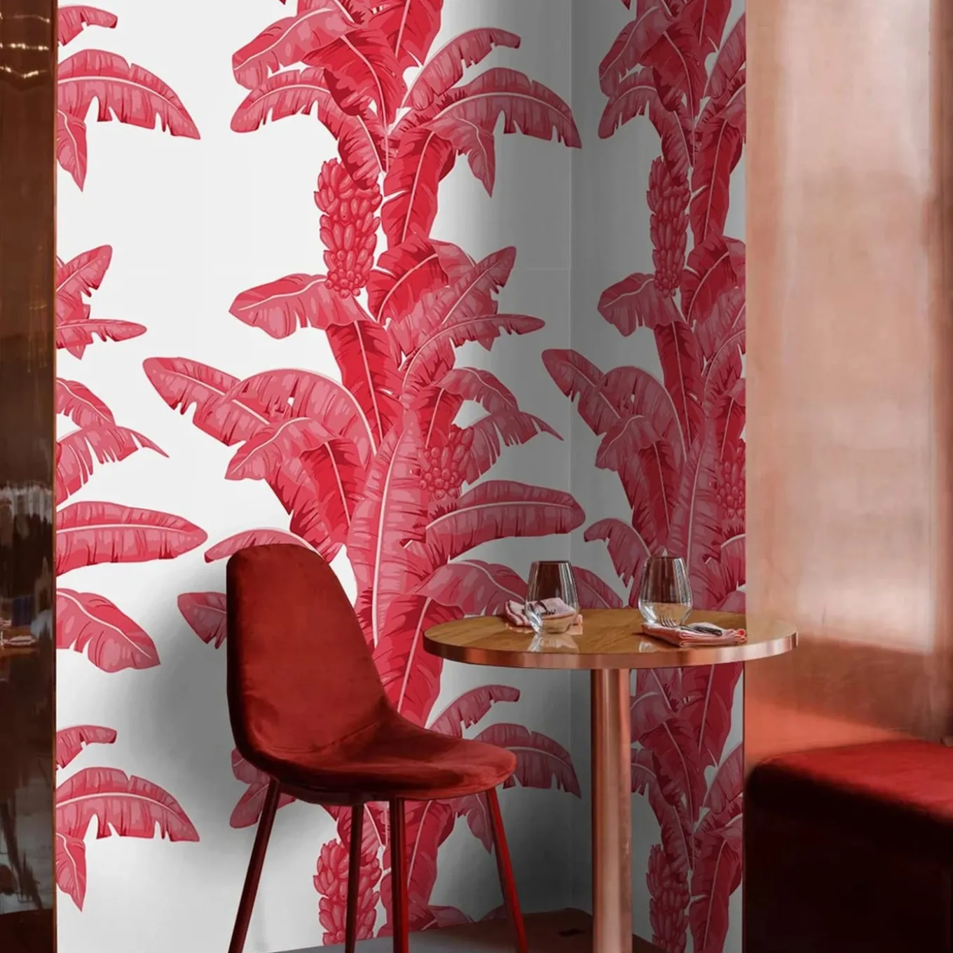 Carta da parati a foglie di palma tropicale in rosso e bianco