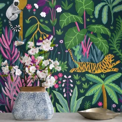 Carta da Parati Tropicale Colorata con Giungla Scura