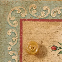 Cassettiera policroma tirolese con motivo floreale