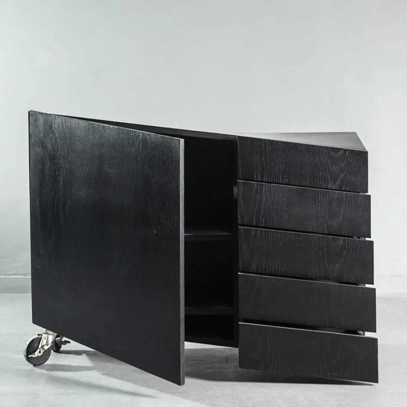 Cassettiera W Il Toro in Rovere Nero Laccato