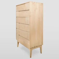 Cassettone scandinavo bianco crema a sei cassetti Dovetail