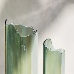 Catharsis Vaso scultoreo in vetro salvia #1