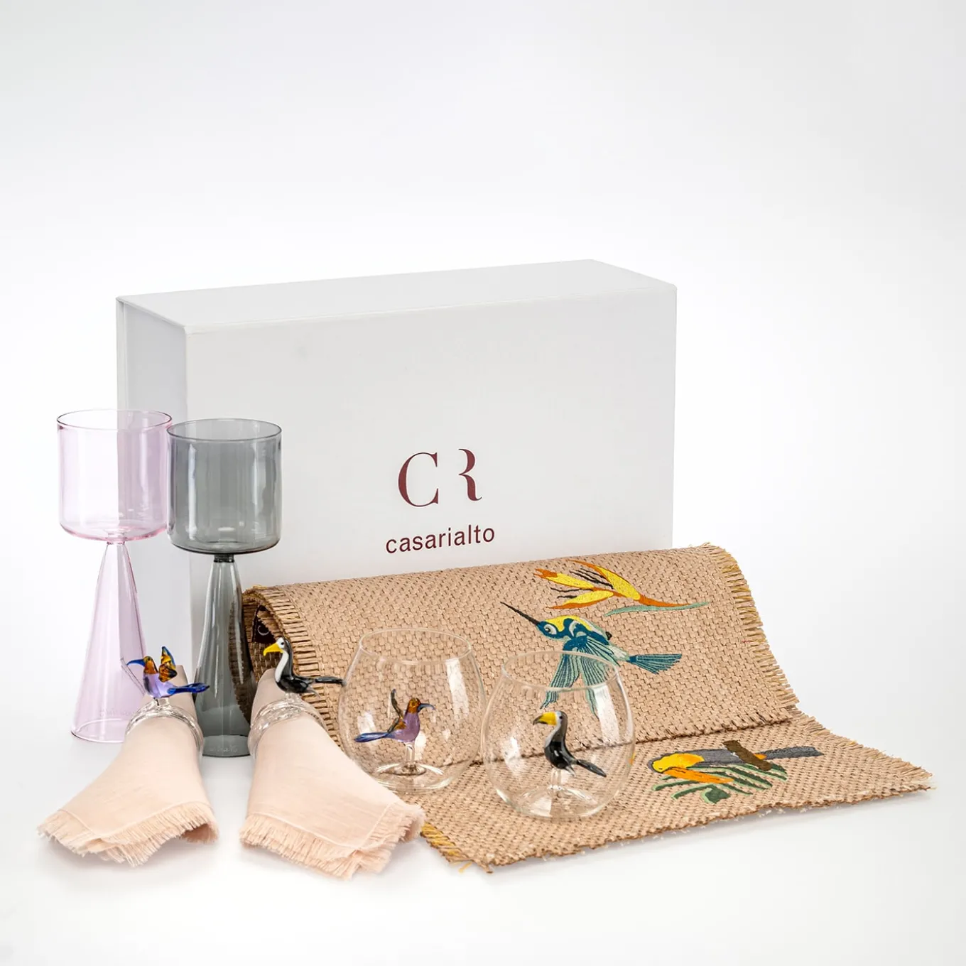 Cena per due: set di bicchieri e biancheria tropicale