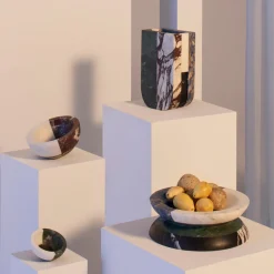 Centrotavola Aldo in marmo multicolore di Arthur Arbesser