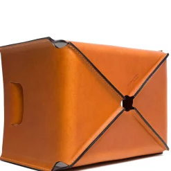 Cestino color olmo Brad con manici di Claude Bouchard