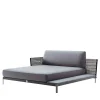 Chaise longue in tessuto grigio per esterni
