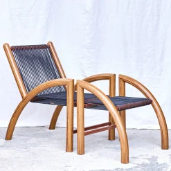 Chaise Okoume Legno e pelle nera Chaise Longue