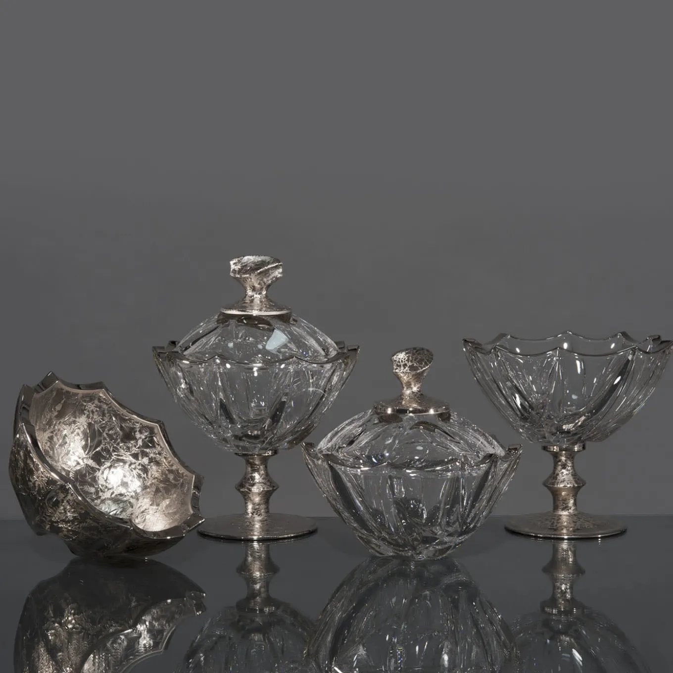 Ciotola Capriccio in platino e cristallo con coperchio