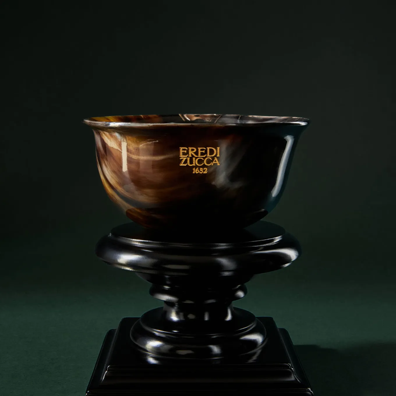 Ciotola da barba in corno di bue