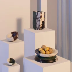 Ciotola in marmo multicolore Gae di Arthur Arbesser