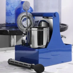 Collezione di scolapasta Barock disegnata da Samer Alameen