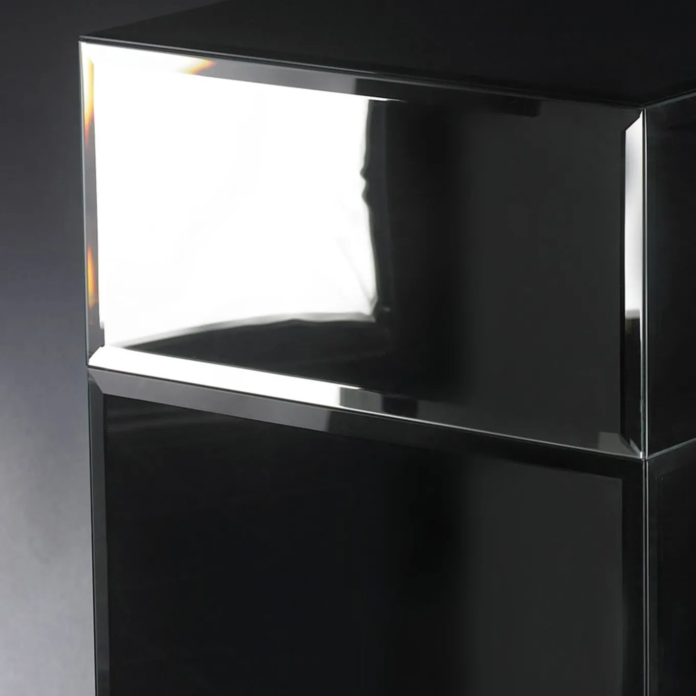 Colonna di supporto a specchio