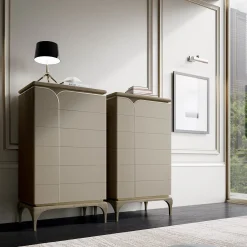 Comò alto in legno di frassino