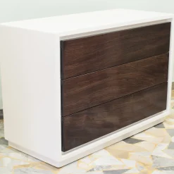 Comò Diana di Erika Gambella