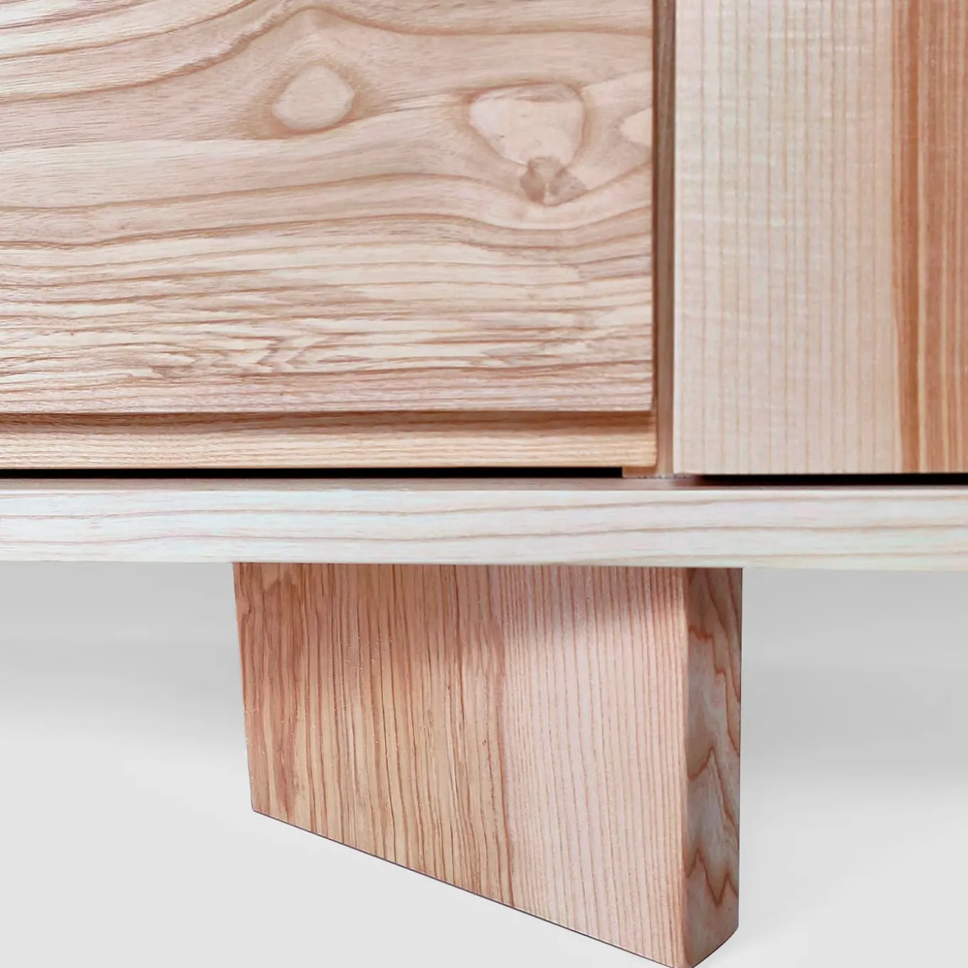 Comò ZHU di Erika Gambella