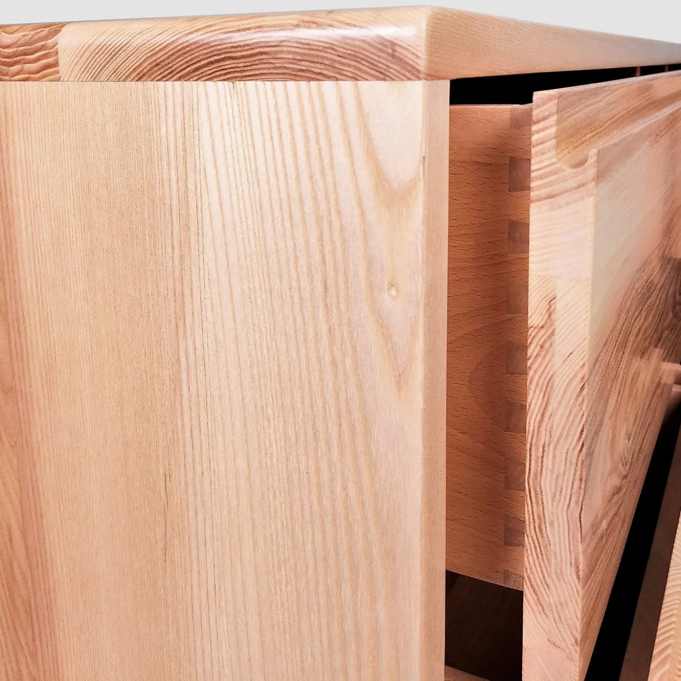 Comò ZHU di Erika Gambella