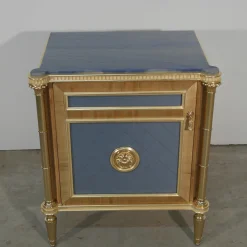 Comodino in foglia d'oro