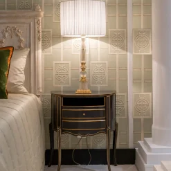 COMODINO IN STILE LUIGI XV