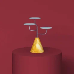 Condiviso, un'alzata a 3 piani in blu baby/giallo Siena