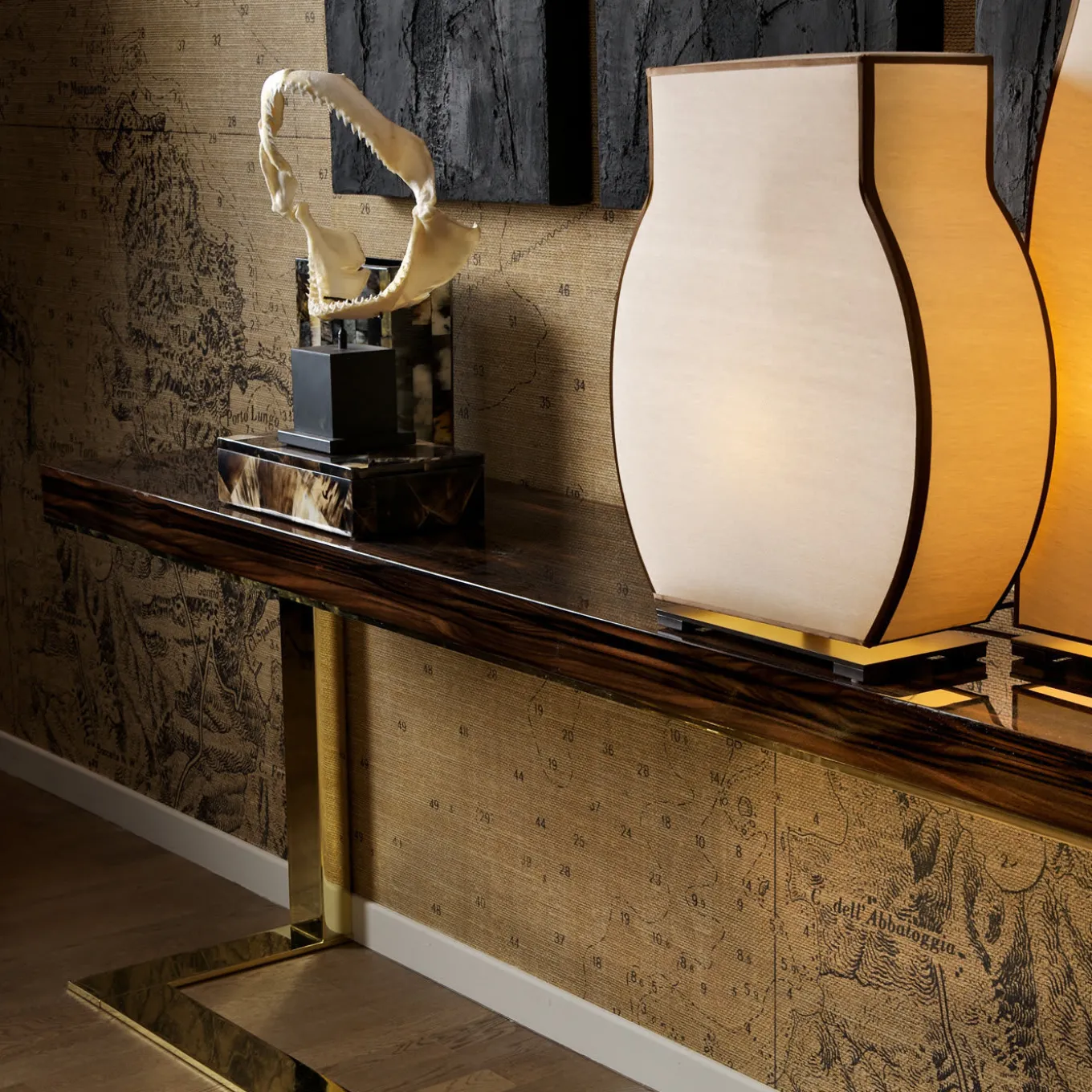 Console Kelly con finitura lucida